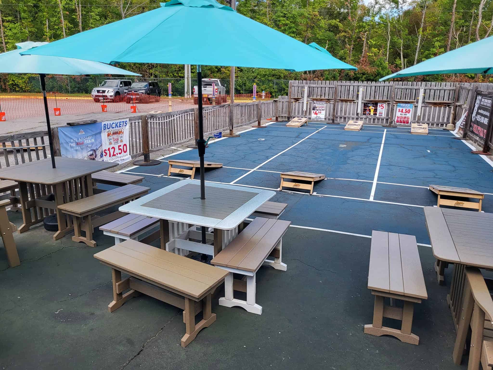 Skeleton key bar and grille banner